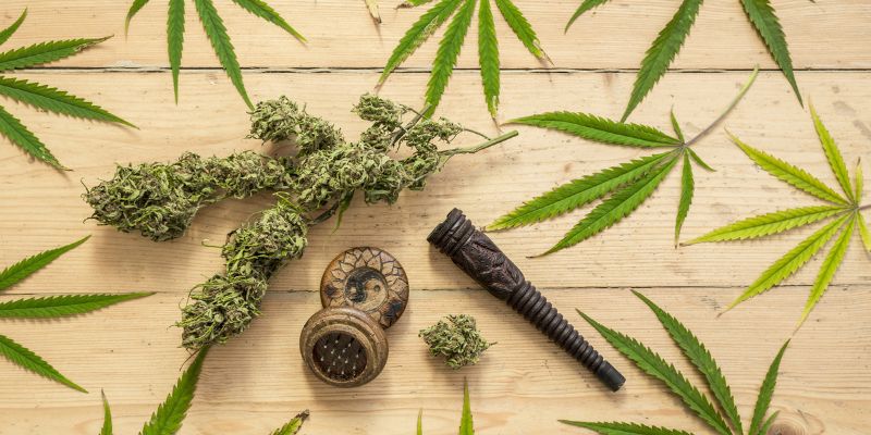 What Are The Health Benefits And Risks Of Cannabis?